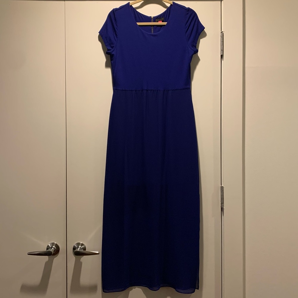 Vince Camuto Maxi Dress in Size M